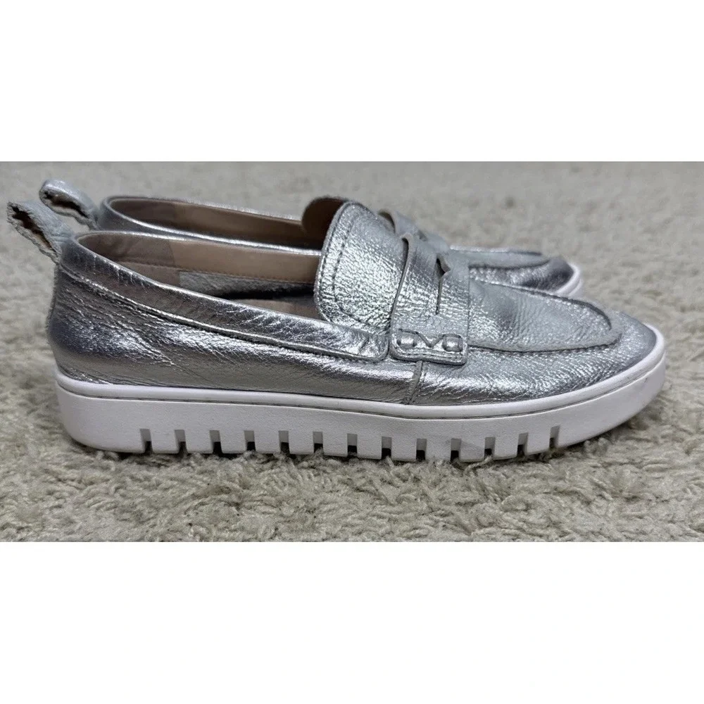 Vionic Uptown Silver Metallic Leather Slip On Comfort Loafers Women's 7M Bling